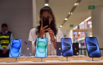 भारतीय स्मार्टफोन बाजार 11 फीसदी बढ़कर 34 मिलियन यूनिट तक पहुंचा, एप्पल ने पहली तिमाही में रिकॉर्ड शिपमेंट दर्ज किया
