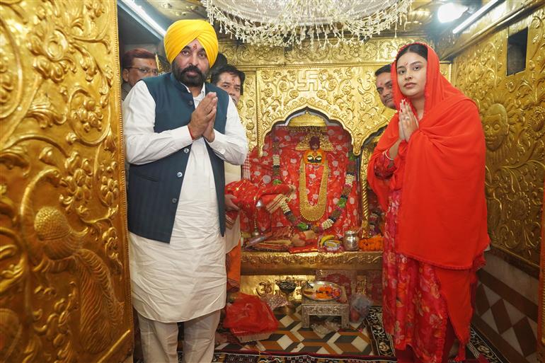 Will make all out efforts to start a Ropeway between Sri Anandpur Sahib and Sri Naina Devi ji to facilitate the pilgrims: says CM