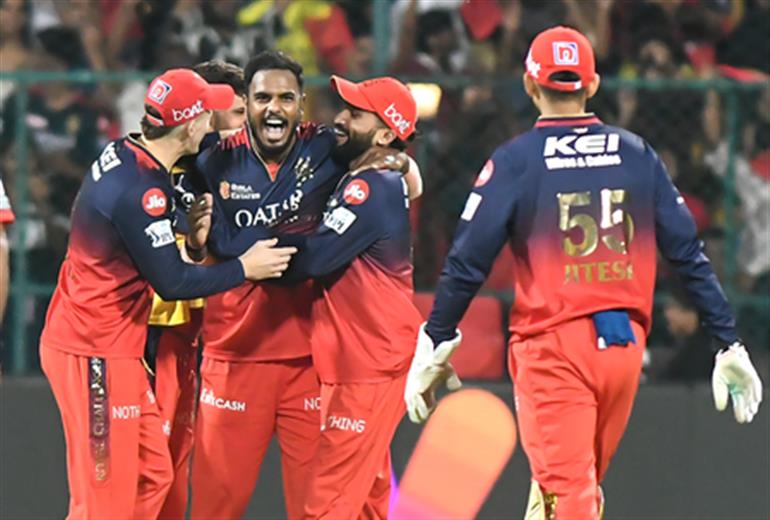 IPL 2025: Dilip Vengsarkar picks RCB or PBKS to lift maiden title