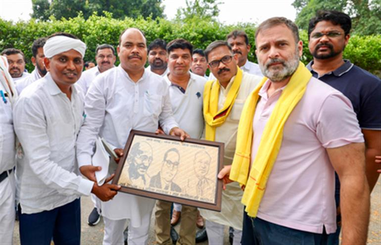 ਕਾਂਗਰਸ ਦਾ ਪੁਨਰਗਠਨ: ਐਲਓਪੀ ਗਾਂਧੀ ਦਾ ਉਦੇਸ਼ ਸਾਰੇ ਜ਼ਿਲ੍ਹਿਆਂ ਵਿੱਚ ਕਬਾਇਲੀ ਆਗੂਆਂ ਦਾ ਪਾਲਣ-ਪੋਸ਼ਣ ਕਰਨਾ ਹੈ