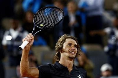 French Open: Zverev makes winning return, reaches third round