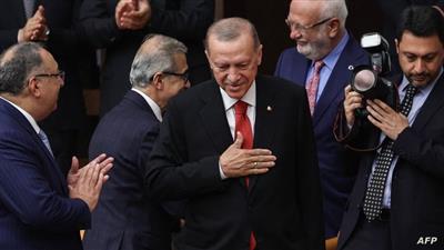 Erdogan pledges to submit constitution amendment proposal to Parliament