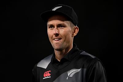 Trent Boult commits to playing for New Zealand despite contract decline