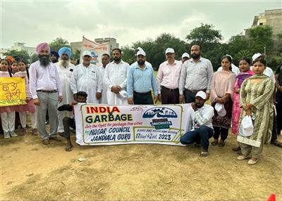 Awareness rally organized by the Municipal Council regarding Indian Swachhta League 2.0