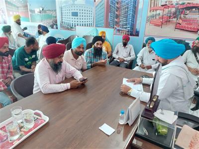 ਵਿਧਾਇਕ ਦੇਵ ਖਾਨ ਨੇ ਨਾਭਾ ਵਿਖੇ ਲੋਕ ਮਿਲਣੀ ਦੌਰਾਨ ਹਲਕਾ ਨਿਵਾਸੀਆਂ ਦੀਆਂ ਸੁਣੀਆਂ ਮੁਸ਼ਕਿਲਾਂ
