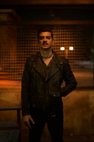 Here is what attracts Tahir Raj Bhasin to a sign project
