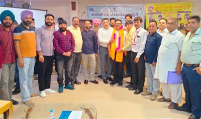 ਭਾਰਤ ਮਾਨਕ ਵਿਊਰੋ ਵੱਲੋਂ ਲਗਾਏ ਕੈੰਪ 'ਚ ਸ੍ਰੀ ਅਨੰਦਪੁਰ ਸਾਹਿਬ ਦੇ ਸਵਰਨਕਾਰ ਹੋਏ ਸ਼ਾਮਿਲ