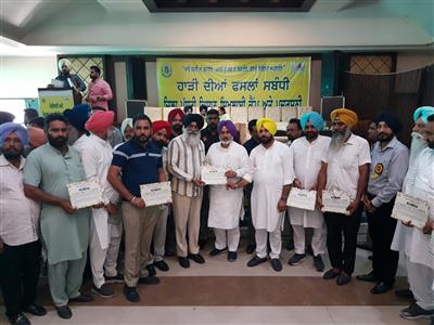 ਚੇਤਨ ਸਿੰਘ ਜੌੜਾਮਾਜਰਾ ਵੱਲੋਂ ਕਿਸਾਨਾਂ ਨੂੰ ਆਮਦਨ ਵਧਾਉਣ ਲਈ ਰਵਾਇਤੀ ਖੇਤੀ ਦੇ ਨਾਲ ਨਾਲ ਬਾਗਬਾਨੀ ਅਤੇ ਸਹਾਇਕ ਕਿੱਤੇ ਅਪਣਾਉਣ ਦਾ ਸੱਦਾ