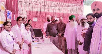 ਸਰਕਾਰੀ ਹਸਪਤਾਲ ਵਿਖੇ ਲਗਾਏ ਸਿਹਤ ਮੇਲੇ ਦੌਰਾਨ ਕੋਈ 300 ਮਰੀਜ਼ਾਂ ਕਰਵਾਇਆ ਸਿਹਤ ਚੈੱਕਅਪ