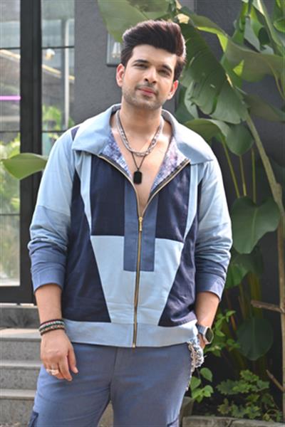 Karan Kundrra shares mantra to be a perfect boyfriend