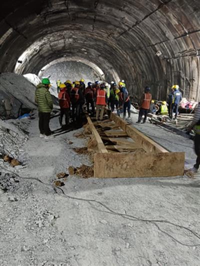 Uttarakhand tunnel collapse: Hope to rescue trapped workers by evening, says Bhaskar Khulbe
