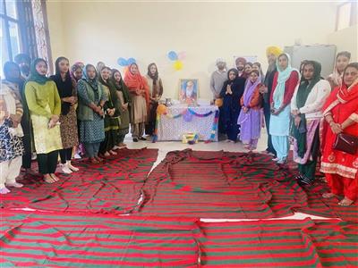 Recitation of Sukhmani Sahib dedicated to Prakash Purab was conducted at Bella College