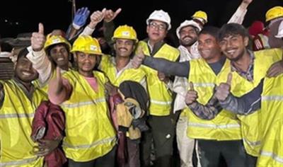 दिल्ली के मुख्यमंत्री केजरीवाल खनिकों से मिलेंगे जिन्होंने 41 सुरंग श्रमिकों को बचाने में मदद की