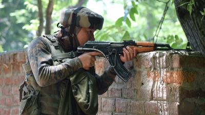 जम्मू-कश्मीर के पुलवामा में मुठभेड़ में एक आतंकवादी मारा गया