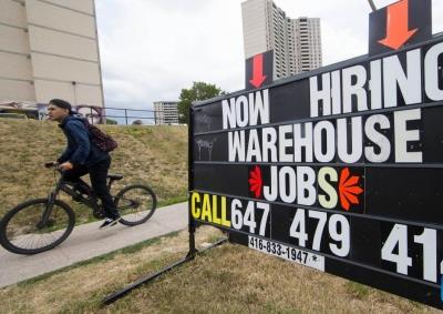 Canada's job vacancies continue to decline