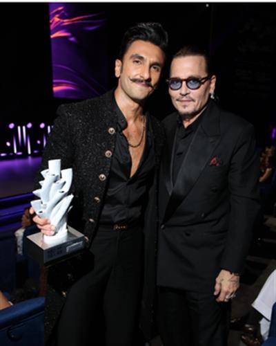 Ranveer pays tribute to his ‘screen idol’ Johnny Depp at Red Sea Film Fest