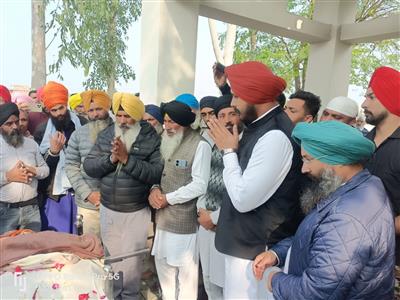 ਬੇਲਦਾਰ ਦਰਸ਼ਨ ਸਿੰਘ ਦਾ ਪੂਰੇ ਸਤਿਕਾਰ ਨਾਲ ਸਸਕਾਰ ਕੀਤਾ 