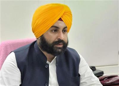 ਪੰਜਾਬ ਦੇ ਸਕੂਲਾਂ ਨੂੰ ਲੈ ਕੇ ਸਿੱਖਿਆ ਵਿਭਾਗ ਦਾ ਵੱਡਾ ਕਦਮ, ਜਾਰੀ ਕੀਤੇ ਇਹ ਸਖ਼ਤ ਹੁਕਮ 