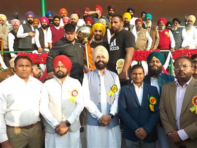 “ਰੁਸਤਮੇ-ਹਿੰਦ ਦਾਰਾ ਸਿੰਘ ਛਿੰਝ ਉਲੰਪਿਕਸ” ਦੌਰਾਨ ਜਸਕਵਰ ਸਿੰਘ (ਜੱਸਾ ਪੱਟੀ) ਨੇ ਪਿ੍ਰਤਪਾਲ ਸਿੰਘ ਫਗਵਾੜਾ ਨੂੰ ਫਸਵੇਂ ਮੁਕਾਬਲੇ ਵਿੱਚ ਹਰਾਕੇ ਜਿੱਤਿਆ ਰੁਸਤਮੇ-ਪੰਜਾਬ ਟਾਈਟਲ
