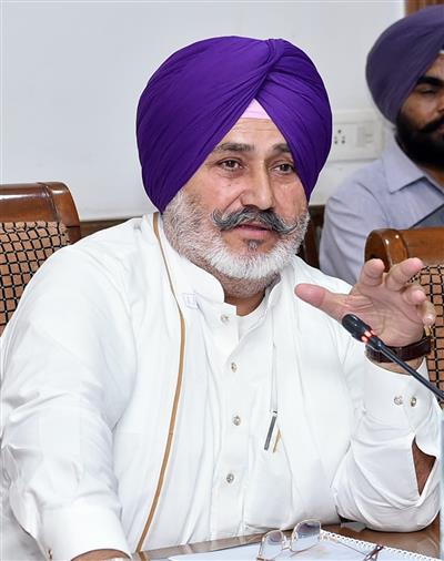 ਪੰਜਾਬ ਸਰਕਾਰ ਵੱਲੋਂ ਪਠਾਨਕੋਟ ’ਚ ਗ਼ੈਰ-ਕਾਨੂੰਨੀ ਖਣਨ ਵਿਰੁੱਧ ਜ਼ੋਰਦਾਰ ਕਾਰਵਾਈ, 7 ਵਿਅਕਤੀ ਗ੍ਰਿਫ਼ਤਾਰ ਅਤੇ ਮਸ਼ੀਨਰੀ ਜ਼ਬਤ