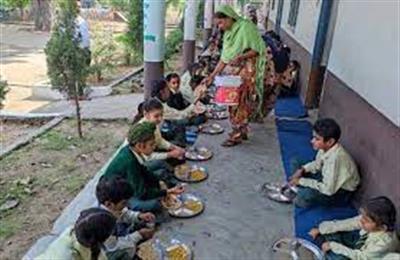 Strict orders have been issued in schools of Punjab regarding the serving of mid-day meal