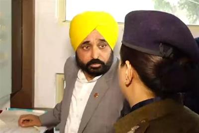 Chief Minister Bhagwant Mann's surprise raid on Sanj Center