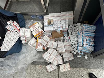 Medicines worth Rs 52L seized at Delhi airport, three held