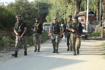 आकस्मिक गोलीबारी में जम्मू-कश्मीर पुलिसकर्मी घायल