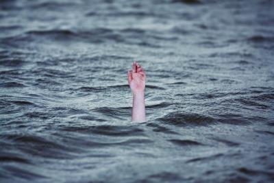 कन्याकुमारी तट पर समुद्र में लहरों के कारण पांच चिकित्सकों की मौत