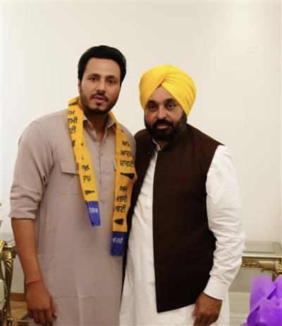 Chief Minister Bhagwant Mann got all the leaders inducted into the party, welcomed them