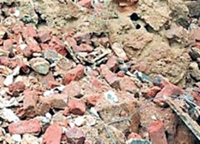 हैदराबाद में दीवार गिरने से सात की मौत
