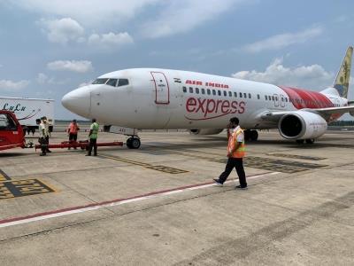 केरल के चार हवाई अड्डों से एयर इंडिया एक्सप्रेस की कई उड़ानें रद्द कर दी गईं