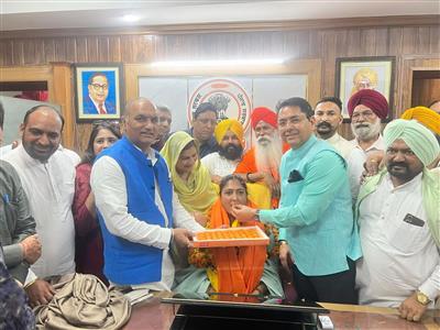 आम आदमी पार्टी ने आम घर की बेटी को इतनी बड़ी जिम्मेवारी दी : राजविंदर कौर थियाड़ा
