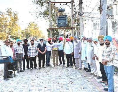 ਪ੍ਰਿਤਪਾਲ ਸਿੰਘ ਜੱਸੀ ਅਤੇ ਵਿਧਾਇਕ ਰਾਏ ਦੇ ਯਤਨਾਂ ਸਦਕਾ ਪ੍ਰੀਤ ਨਗਰ ਵਿਖੇ ਰੱਖਿਆ ਗਿਆ 100 ਕੇ.ਵੀ. ਦਾ ਨਵਾਂ ਟ੍ਰਾਂਸਫਾਰਮਰ 