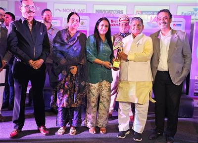 Dr. Deepika Suri Honored with Iron Lady Award by Punjab Governor Sh. Gulab Chand Kataria