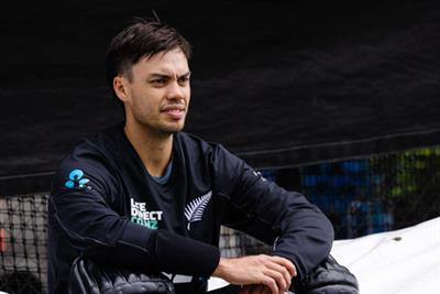 Chapman to miss second ODI vs Pak with hamstring injury