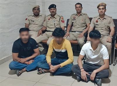 गुरुग्राम: कार स्टंट करने के आरोप में तीन गिरफ्तार, वाहन जब्त