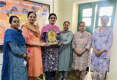 ਮਾਤਾ ਗੁਜਰੀ ਕਾਲਜ ਦੇ ਕੈਮਿਸਟਰੀ ਵਿਭਾਗ ਵੱਲੋਂ ਵਿਸ਼ੇਸ਼ ਲੈਕਚਰ ਦਾ ਆਯੋਜਨ