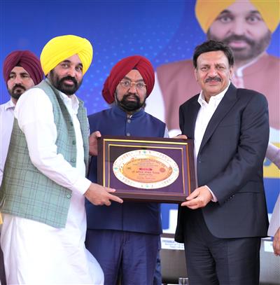WORKING TIRELESSLY FOR RESTORING PRISTINE GLORY OF PUNJAB: CM