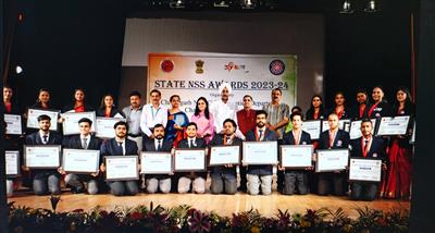 Secretary Education, Chandigarh Administration felicitates the awardees of State NSS Awards 2023-24