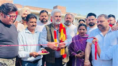 Cabinet Minister Lal Chand Kataruchak initiates construction work of a park in Sarna