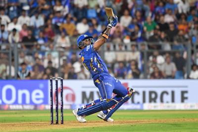 IPL 2025: ਸੂਰਿਆਕੁਮਾਰ ਯਾਦਵ 100 ਮੈਚਾਂ ਦੇ ਮੀਲ ਪੱਥਰ 'ਤੇ ਪਹੁੰਚਣ ਵਾਲਾ ਅੱਠਵਾਂ MI ਖਿਡਾਰੀ ਬਣਿਆ