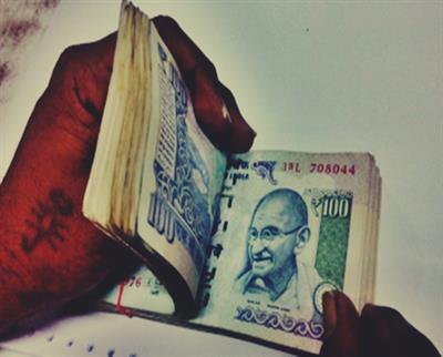 Securitisation deals jump 24 pc to Rs 2.35 lakh crore in FY25 as banks raise more funds