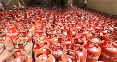 एलपीजी की कीमत में 50 रुपये प्रति सिलेंडर की बढ़ोतरी