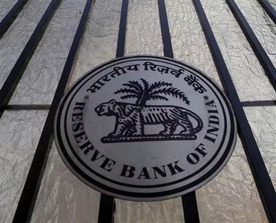टैरिफ शॉक से 25 आधार अंकों की कटौती का संकेत, RBI का रुख ‘समायोज्य’ हो सकता है: रिपोर्ट