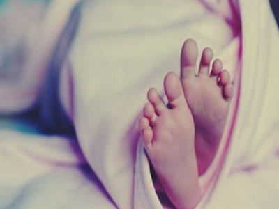 Underweight quadruplets born in Bhopal hospital, one critical