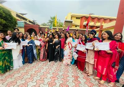DAV College Honours Excellence : organizes Stellar Annual Prize Distribution Function 2025