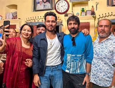 Randeep Hooda visits his village in Rohtak