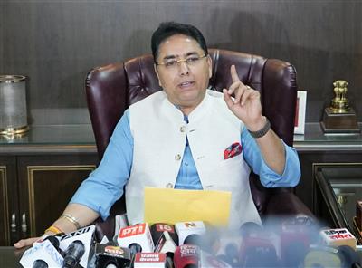 Aman Arora Slams Bajwa for Personal Attacks, Challenges Him for an Open Debate