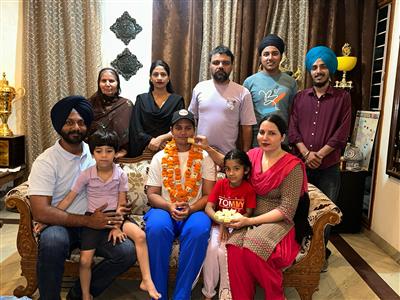 ਕੁਰਾਲੀ ਦੀ ਧੀ ਨਵਪ੍ਰੀਤ ਕੌਰ ਨੇ ਨੈਸ਼ਨਲ ਖੇਡਾਂ ਦੌਰਾਨ ਵੇਟ ਲਿਫਟਿੰਗ’ਚ ਕਾਂਸੀ ਦਾ ਤਮਗਾ ਜਿੱਤਿਆ